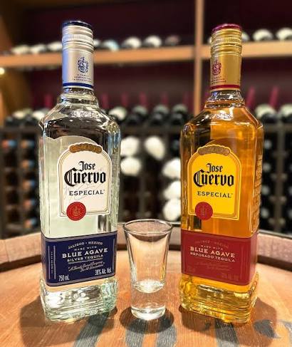 TEQUILA JOSÉ CUERVO